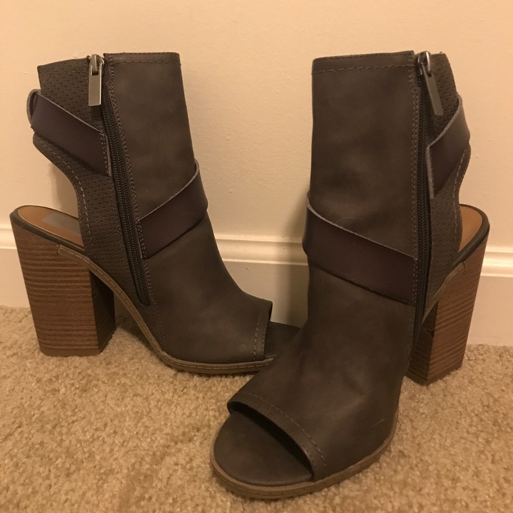 Block Heel Open-Toe Booties WOMEN 9